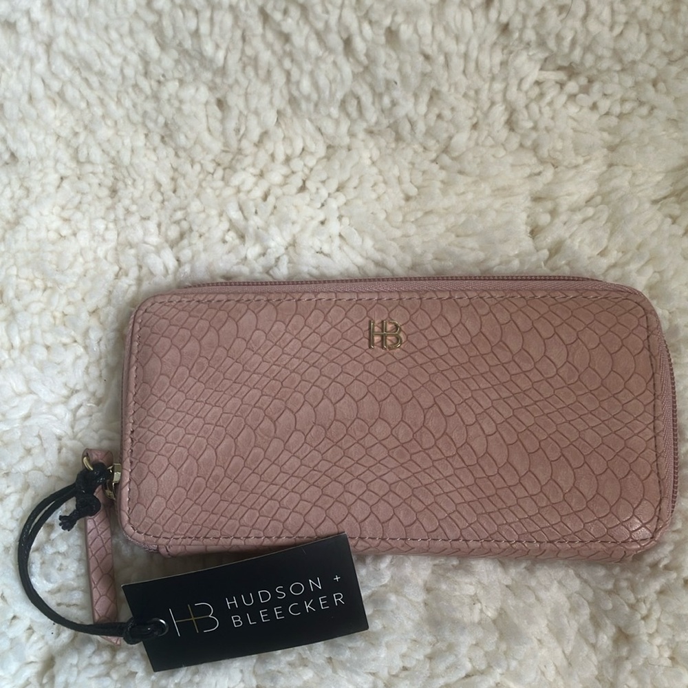 Hudson + Bleeker Dusty Pink “Snakeskin” Wallet